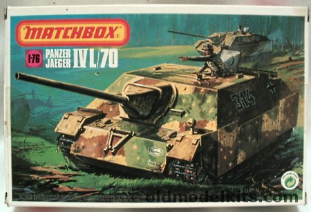 Matchbox 1/76 Panzer Jaeger IV L/70 with Diorama Display Base, 40087 plastic model kit